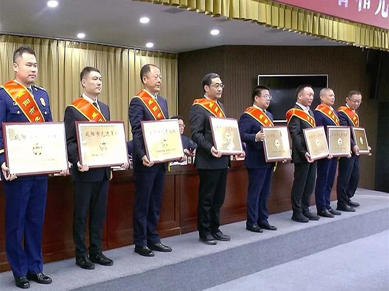 喜報!咸陽路橋工程公司榮獲咸陽市 “先進(jìn)集體”榮譽(yù)稱號