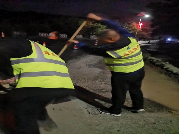 1680576507877757.jpg 1678242521793578.jpg